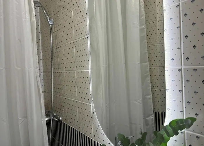 Modern Comfort In The Heart Of Old Town